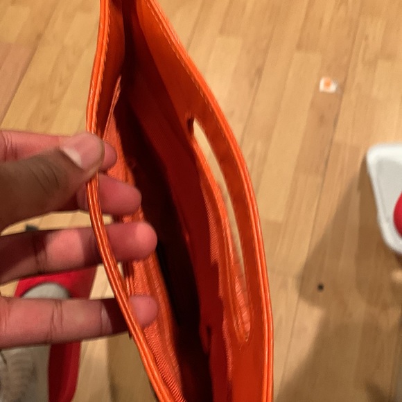 Purses - Picture 8 of 9